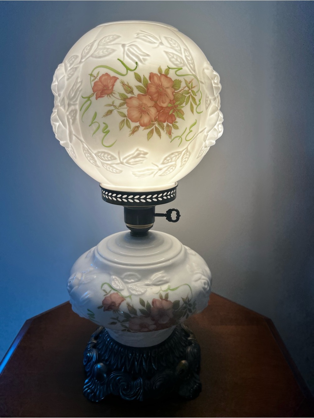 VTG Phoenix Milk Glass cabbage Rose Gone With the Wind 3-way Milk Glass - Picture 11 of 16